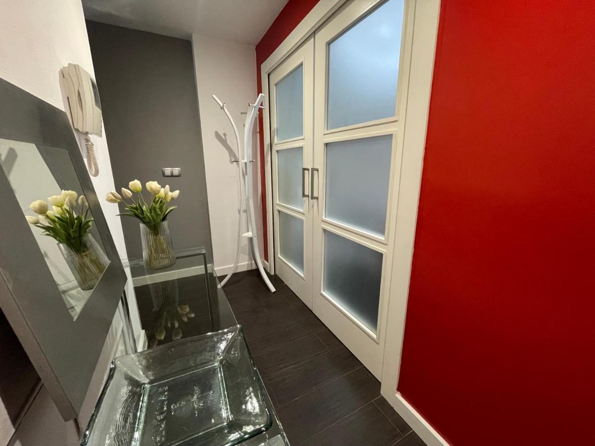 Moderno Apartamento Con Plaza De Garaje En Pleno Centro De Almeria Ngoại thất bức ảnh