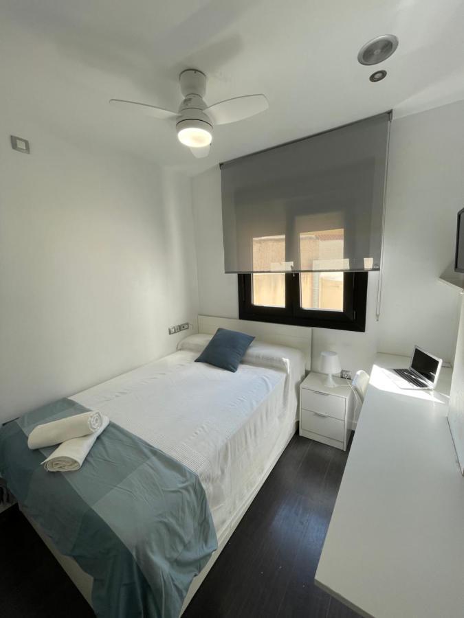 Moderno Apartamento Con Plaza De Garaje En Pleno Centro De Almeria Ngoại thất bức ảnh